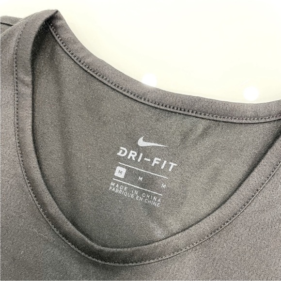 *NEW* Nike Dri-Fit “Just Do It.” Graphic Tank Top - Picture 4 of 8